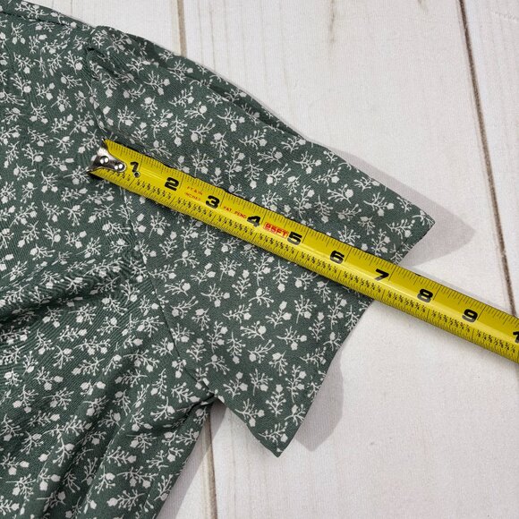 Pretty Garden Wrap Dress Size XL Ruffle Hem Green Daisy Floral Cottage Core - Picture 14 of 15
